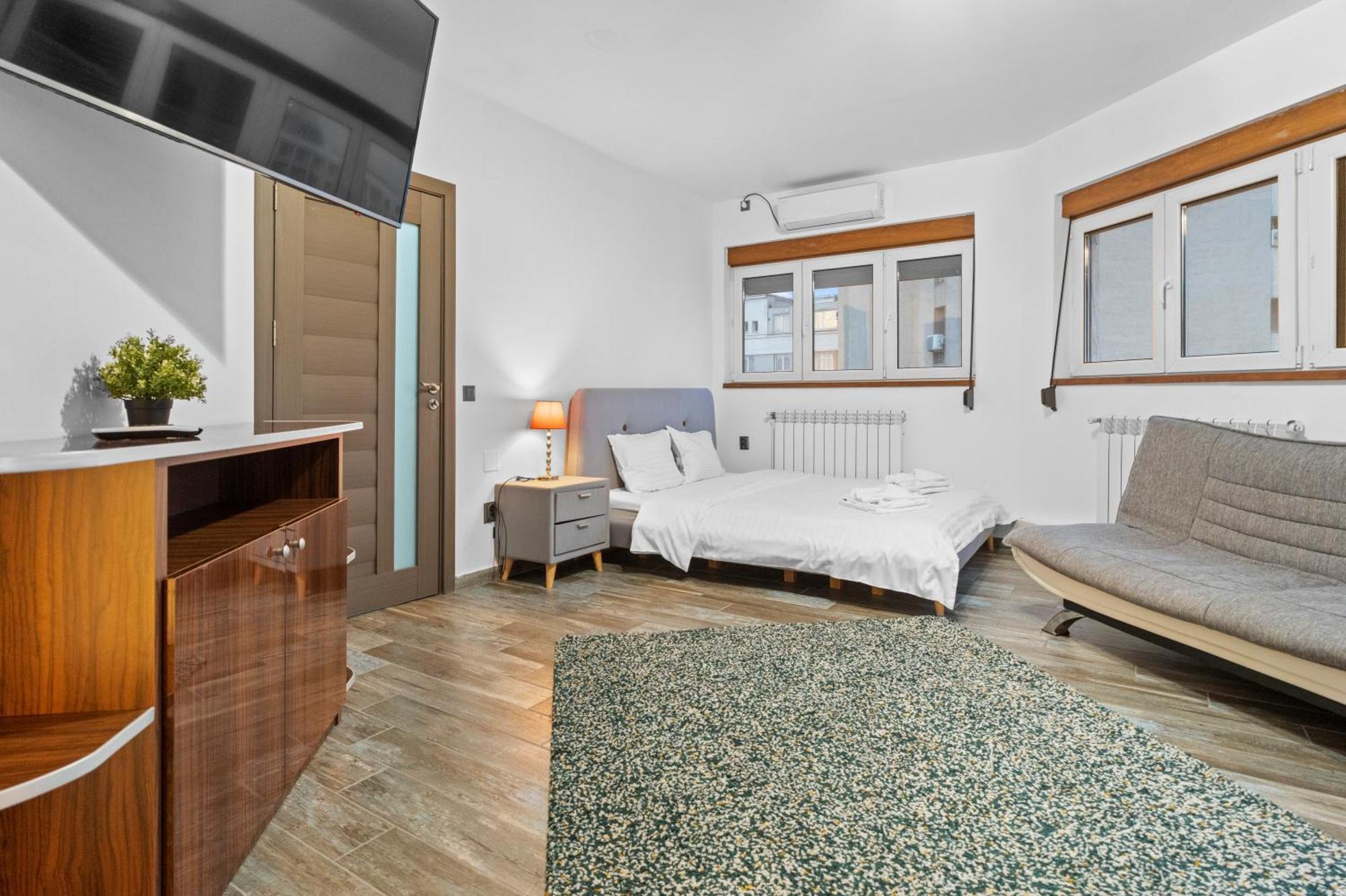Chic In The Heart Of - Walk To Old Town Apartament *