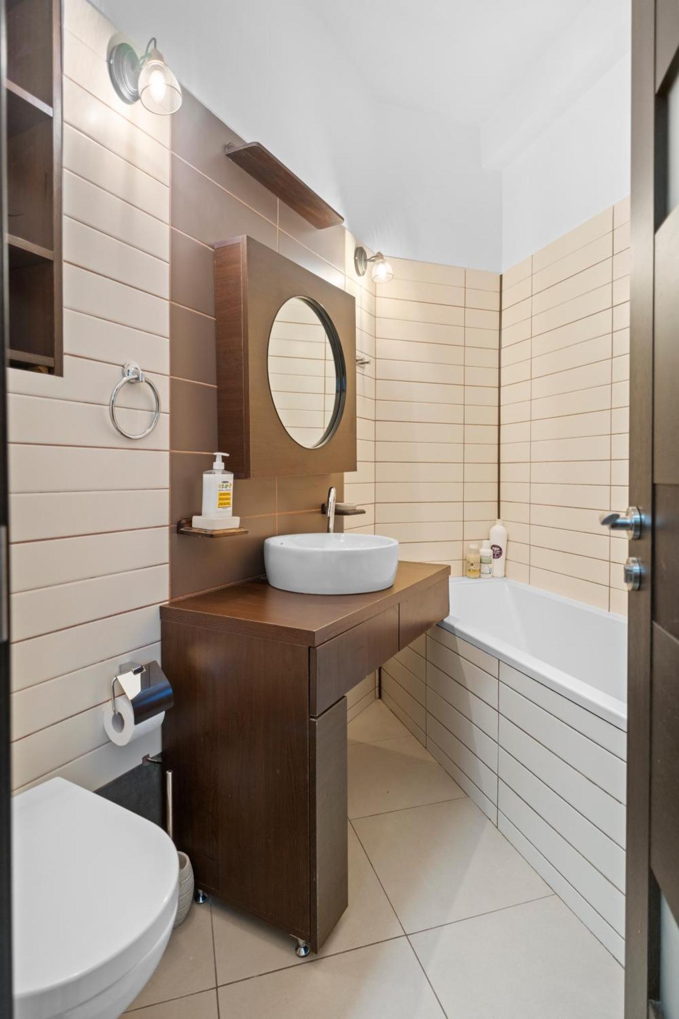 Chic In The Heart Of - Walk To Old Town Appartamento Bucarest