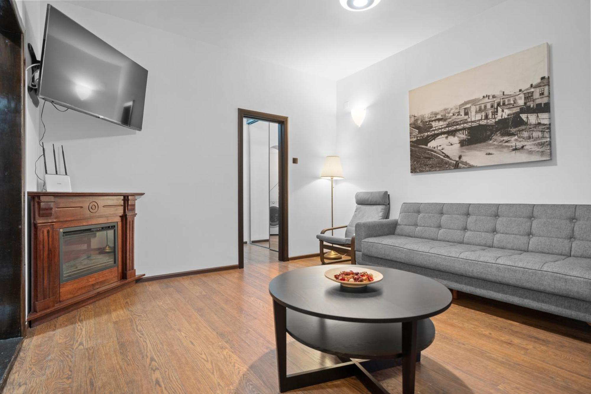 Chic In The Heart Of - Walk To Old Town Bucureşti